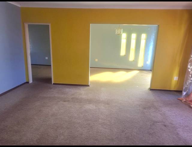 4 BEDROOM HOUSE FOR SALE IN GLEN HARVIE